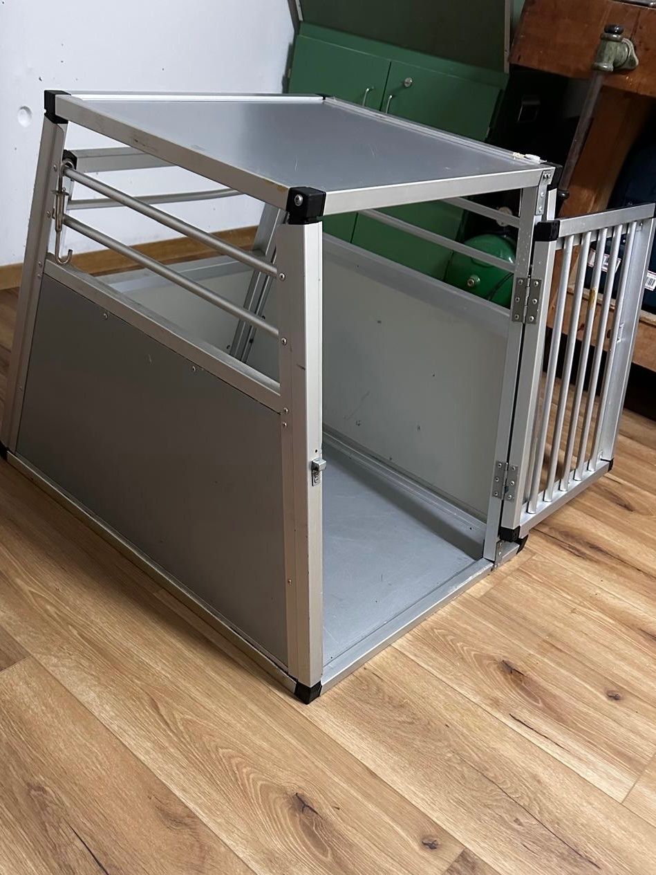 Käfige, Transport & Sicherheit: Hundebox mit Notausstieg – Gebraucht aus Wenslingen von mimmi03 2