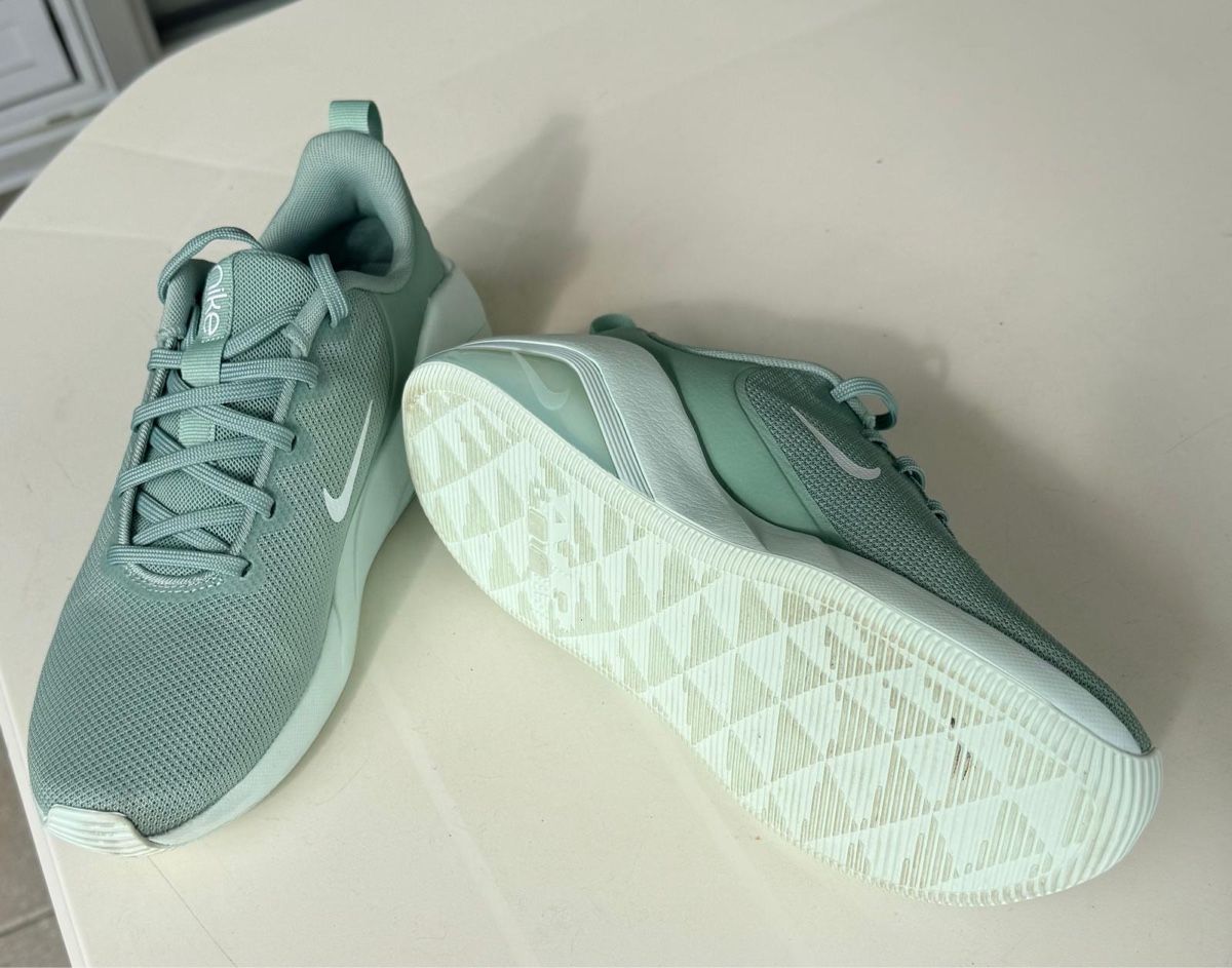 Nike Scarpe da donna: Nike Bella 7 – Nuovo (secondo la descrizione) da Attalens venduto da AnastasiaRoth 1
