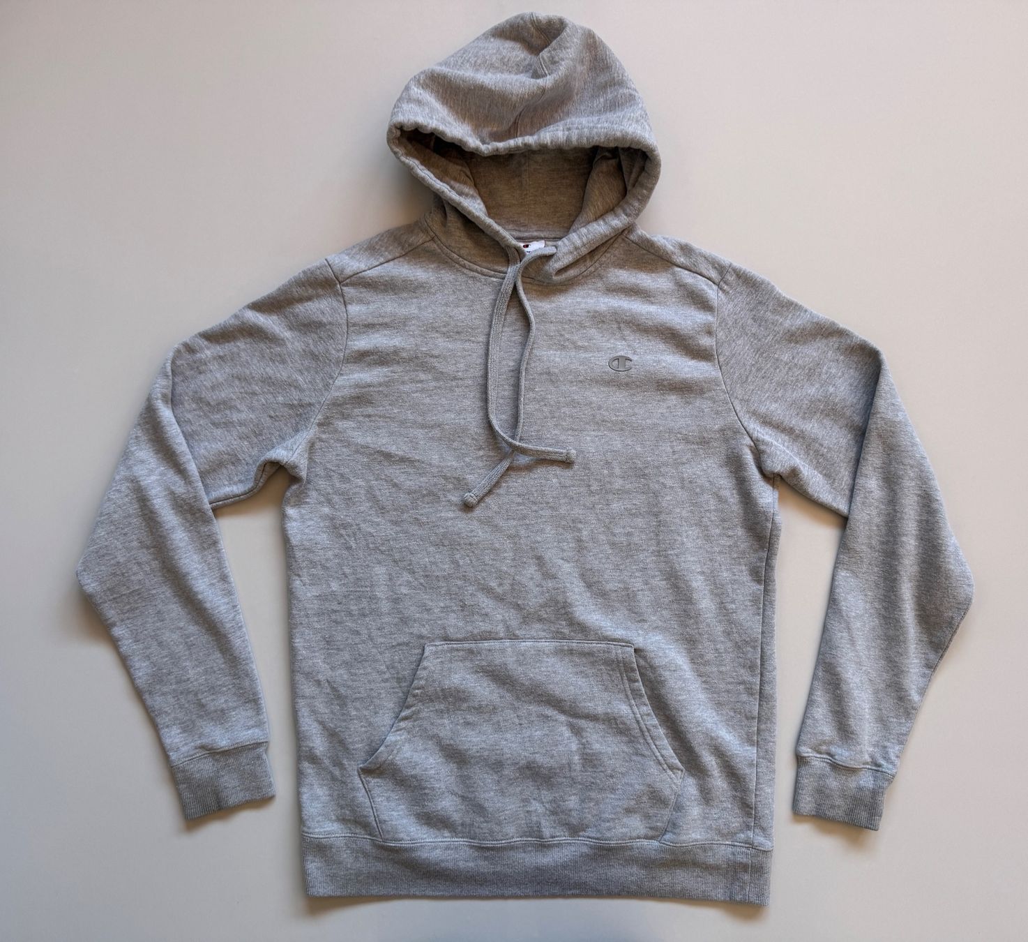 Champion Pullover & Sweatshirts: Champion Sweatshirt hoodie pullover Sz M – Gebraucht aus Neuchâtel von _Easy_to_Find_