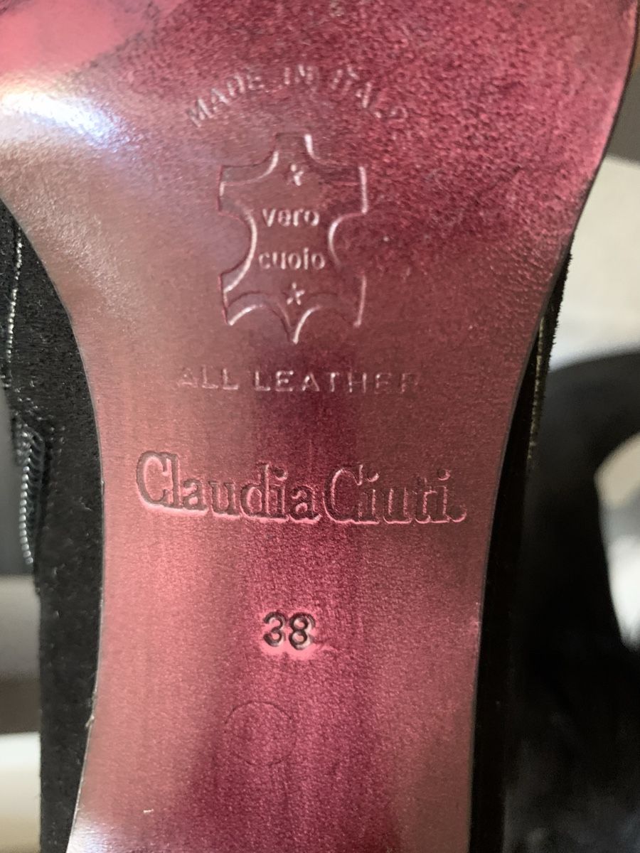 Scarpe da donna: Bottines en cuir – Usato da Aïre venduto da RD_758 1