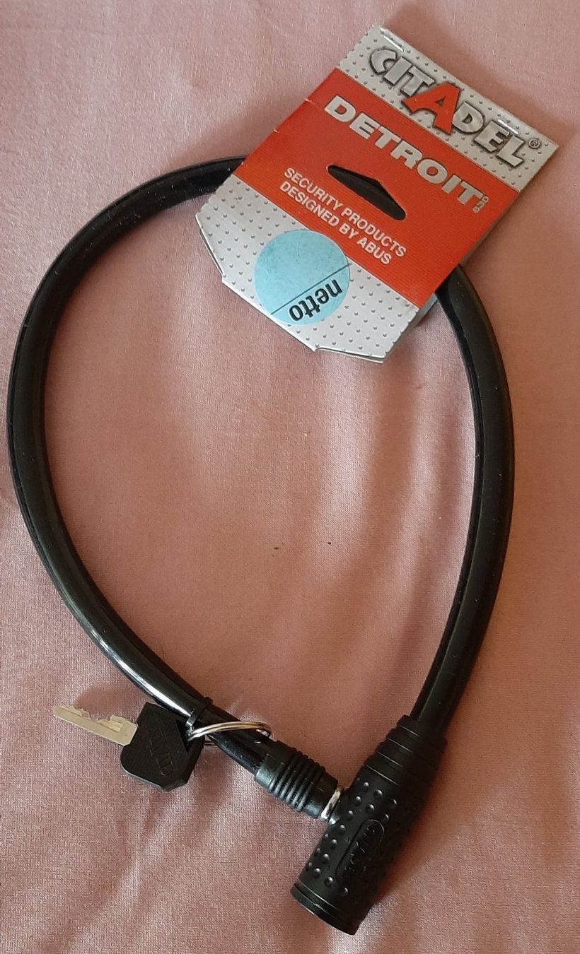 Ersatzteile: Cadenas – Neu und originalverpackt aus Botyre (Ayent) von Viperine