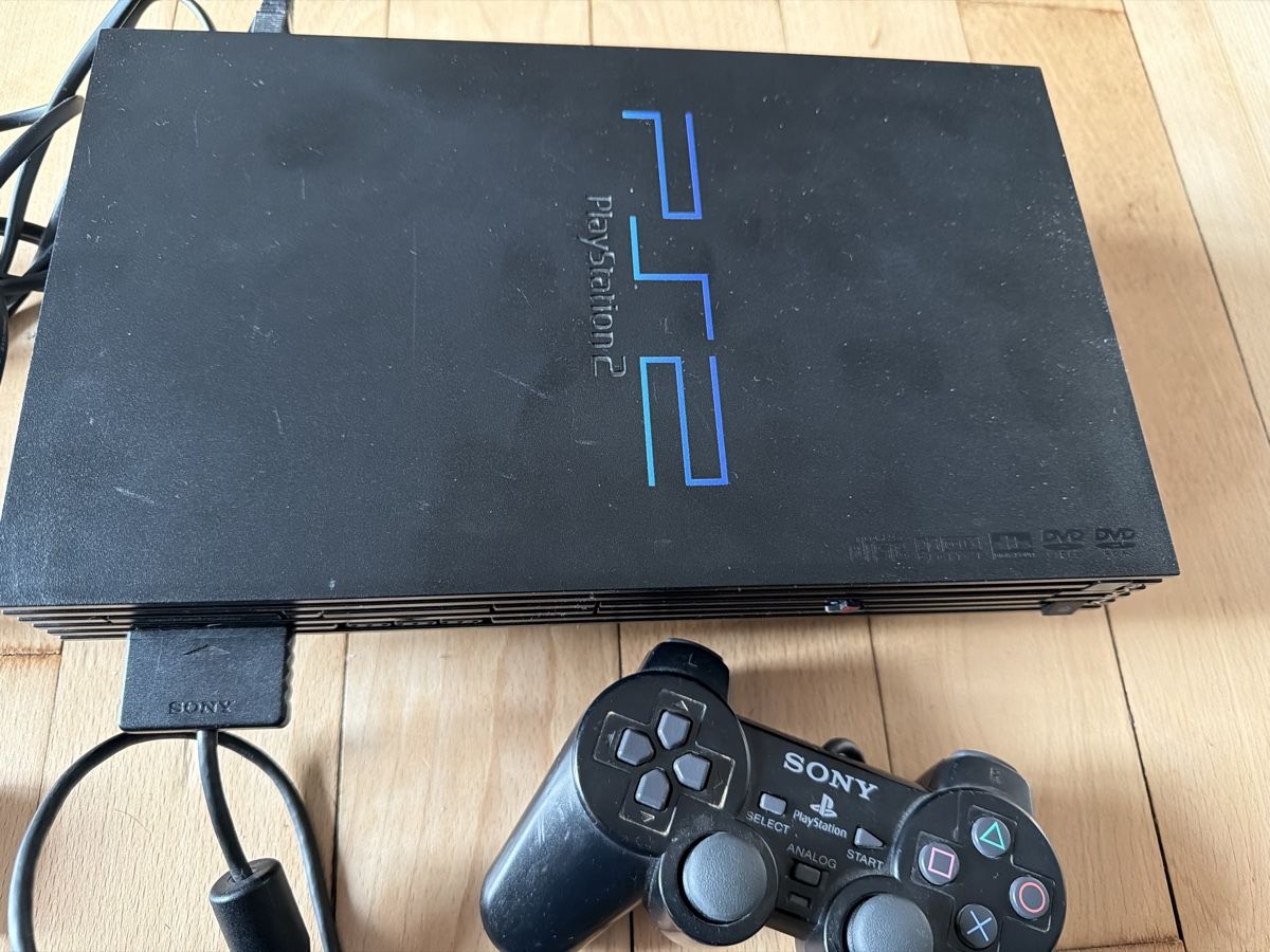 Sony Console: Sony Playstation 2 (PS2) - Konsole mit Controller – Usato da Thun venduto da BanjoDan 1