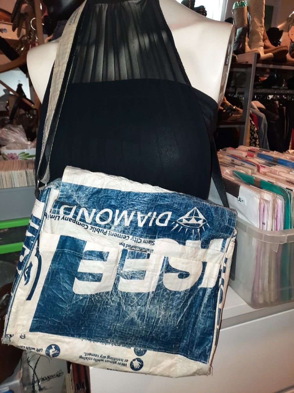 Borse: Borsa BEKOS riciclato – Usato da Biasca venduto da Old_6blh 2