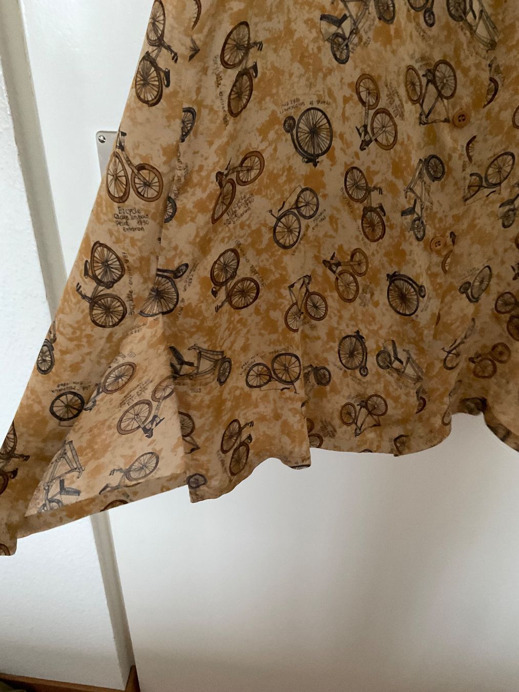 Blusen: Paul Costelloe 100% Seiden Bluse Gr 38 Veloprint Longbluse – Gebraucht aus Urdorf von alda02 4