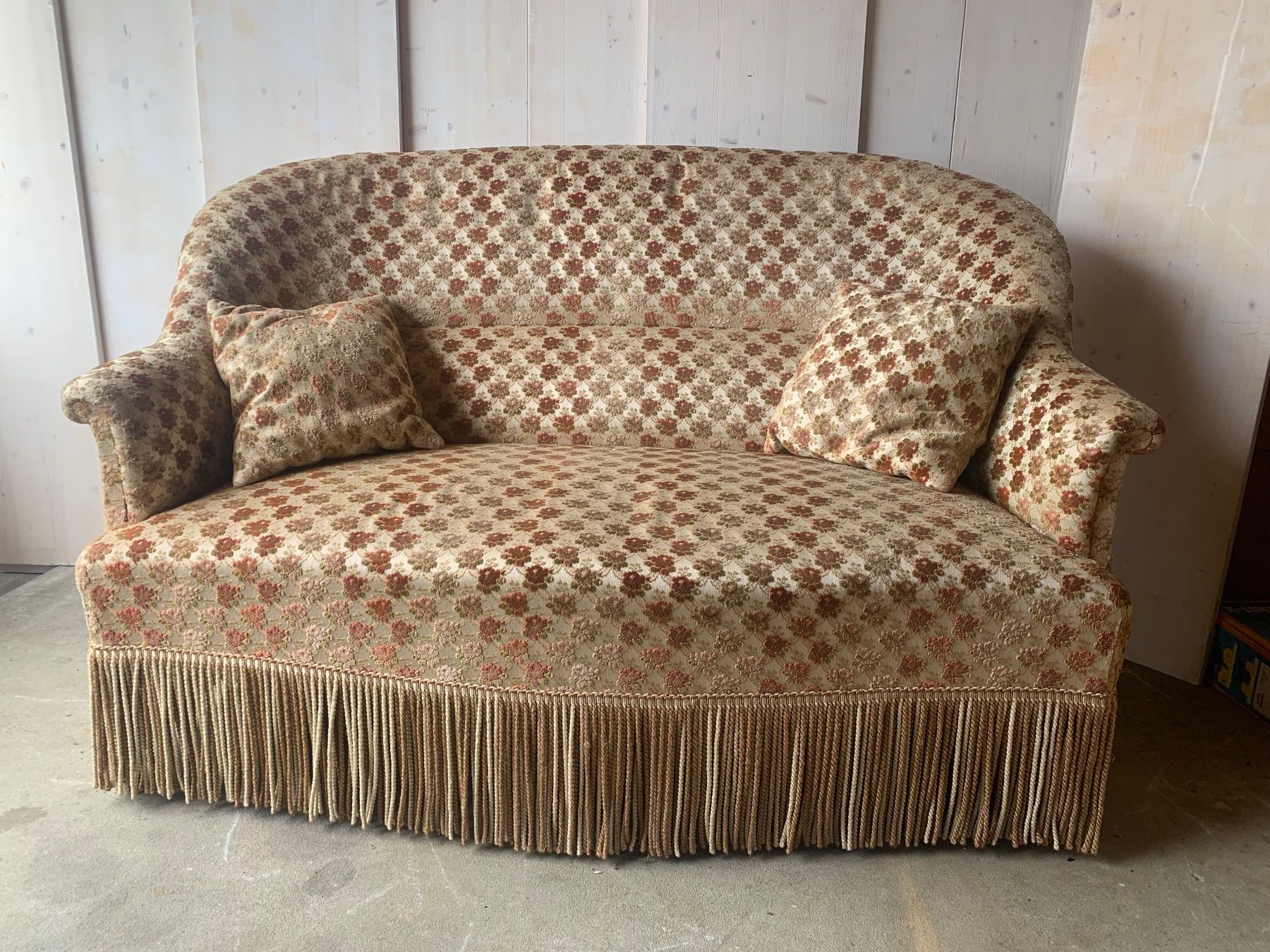 Divani: Sofa Couch – Usato da Vinelz venduto da Ricardo-Jo