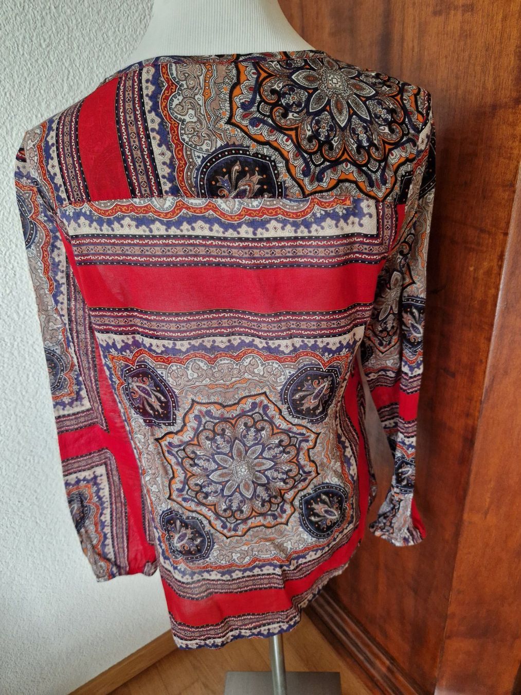 Emily van den Bergh Camicette: EMILY VAN DEN BERGH Bluse – Usato da Möhlin venduto da Cloudy73 2