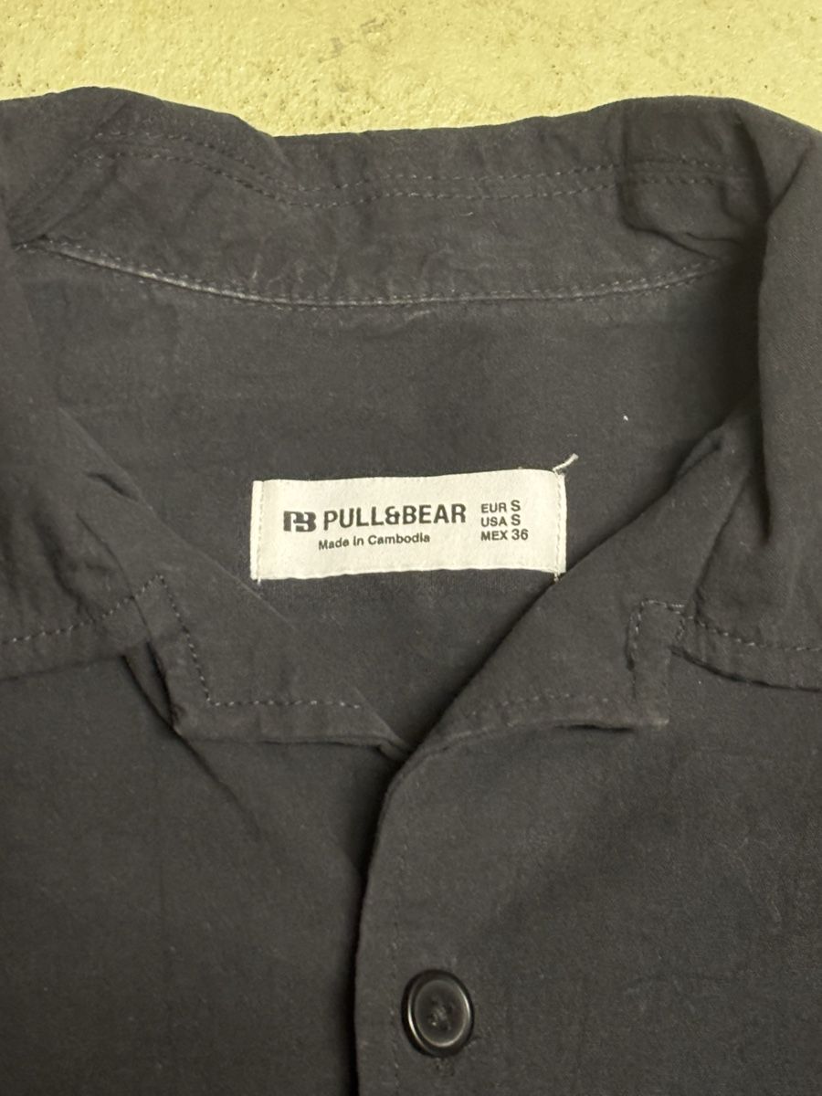 Pull&Bear Camicie: Pull&Bear Kurzarmhemd schwarz Grösse S guter Zustand – Usato da Sissach venduto da Geopatral 2