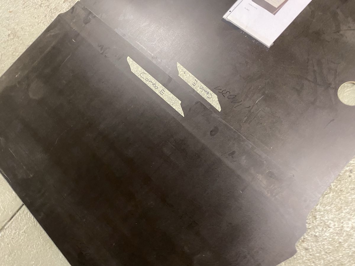 Rivestimenti per pavimenti: Holzboden zu E-Combo L2 oder dreiteilig  – Usato da Hägglingen venduto da Karin0802 3