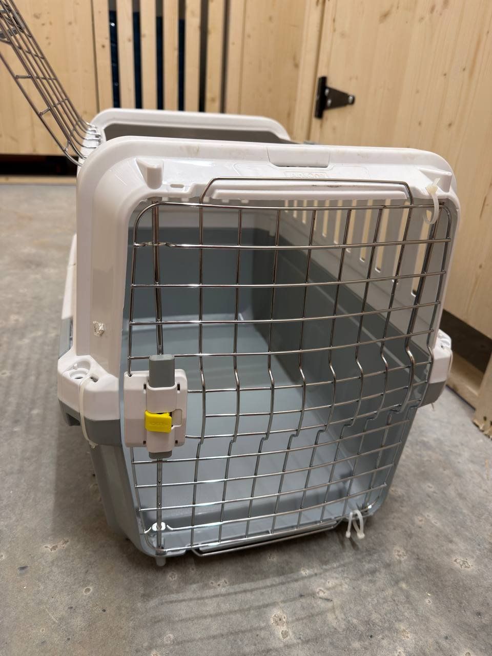 Cucce & Letti: Caisse de transport rigide pour chien / chat – Nuovo (secondo la descrizione) da Cologny venduto da Nayiri 2