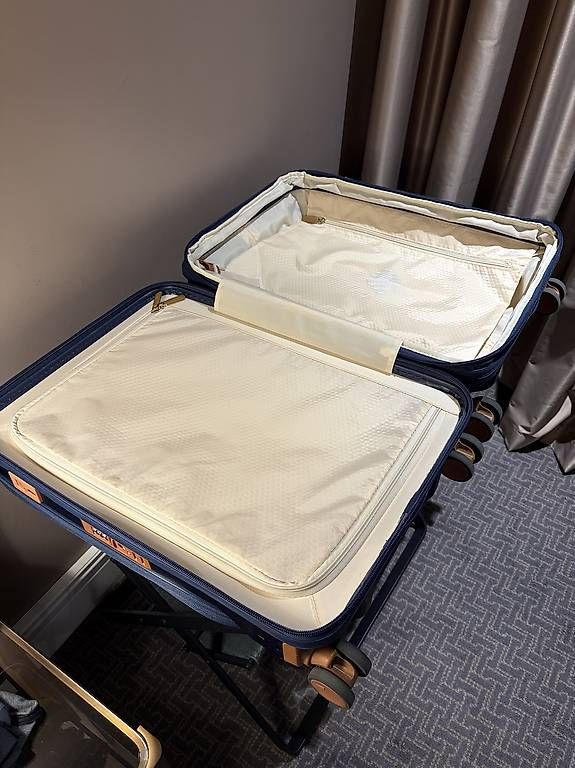 Sonstiges zu Aviatik: Hand luggage - Brics Capri carry-on business luggage – Gebraucht aus Zürich von mar_sxs7 1