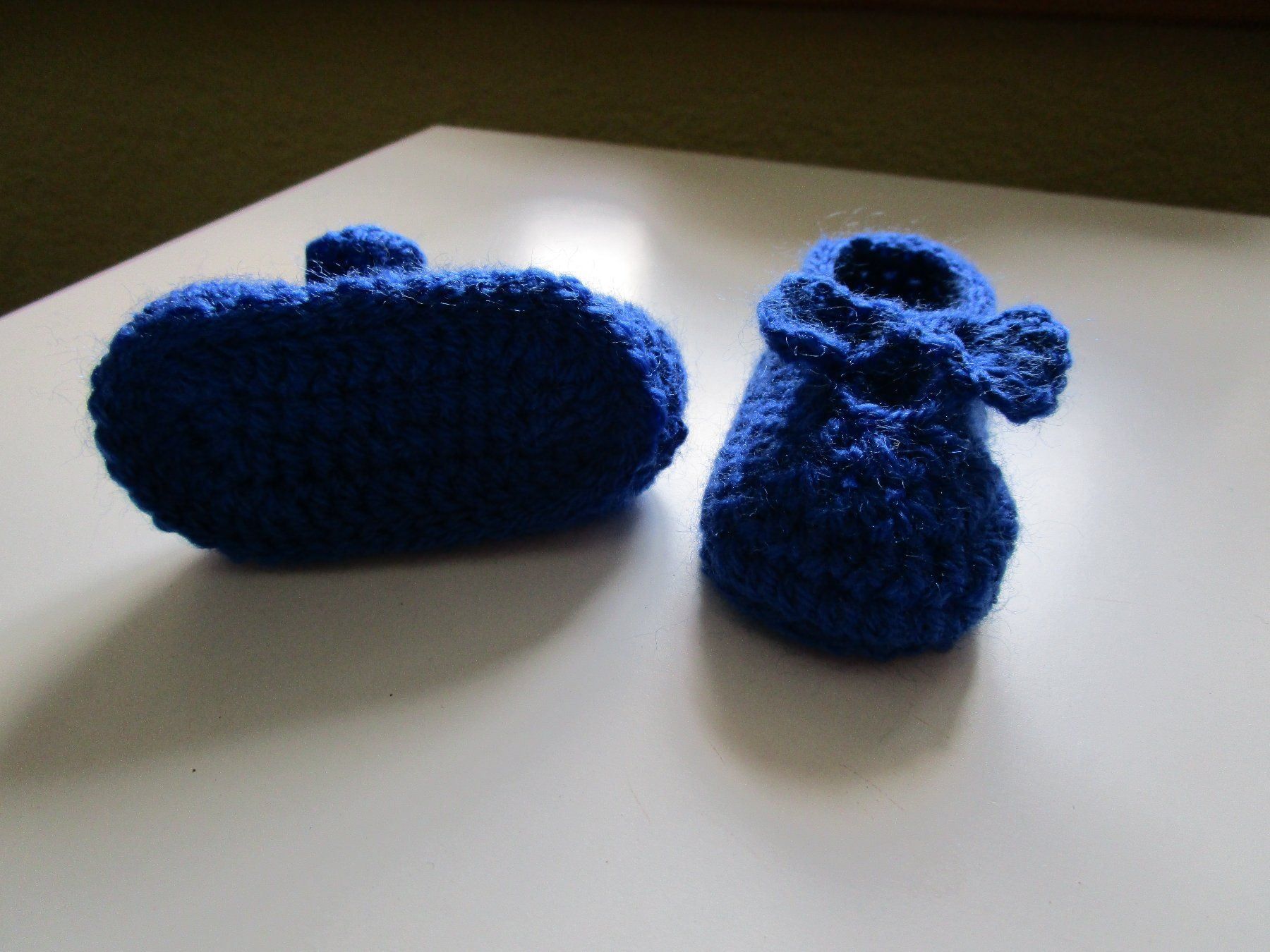 Scarpe per ragazzi: Neue Babyschuhe Slipper (8 cm) – Nuovo (secondo la descrizione) da Leuk Stadt venduto da Simone_RZ 2