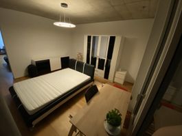 Schlafzimmermöbel SW zu verkaufen Bett,Kommode,Lampe,Schrank