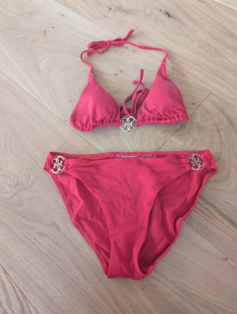 Guess Bikini Gr. M Rot Sommer ☀️  mit Logo-Detail 