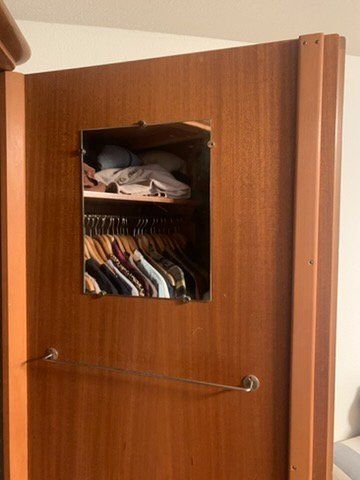 Schränke: Geräumiger Mid-Century Schrank – Gebraucht aus Zürich von del_b79q 7