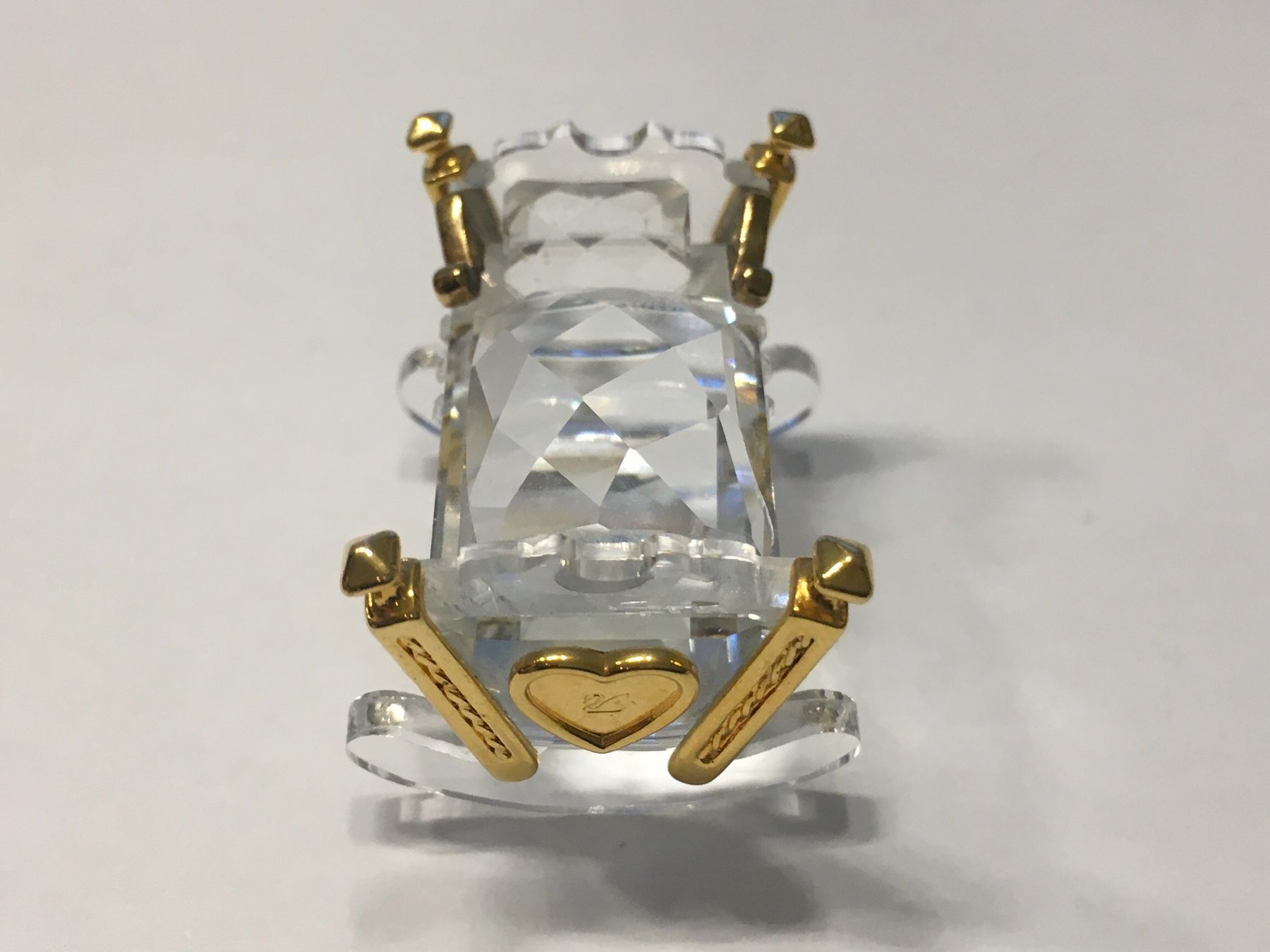 Swarovski Statuette: Swarovski Crystal Memories  Bett – Nuovo (secondo la descrizione) da Oberglatt ZH venduto da Multimix 1