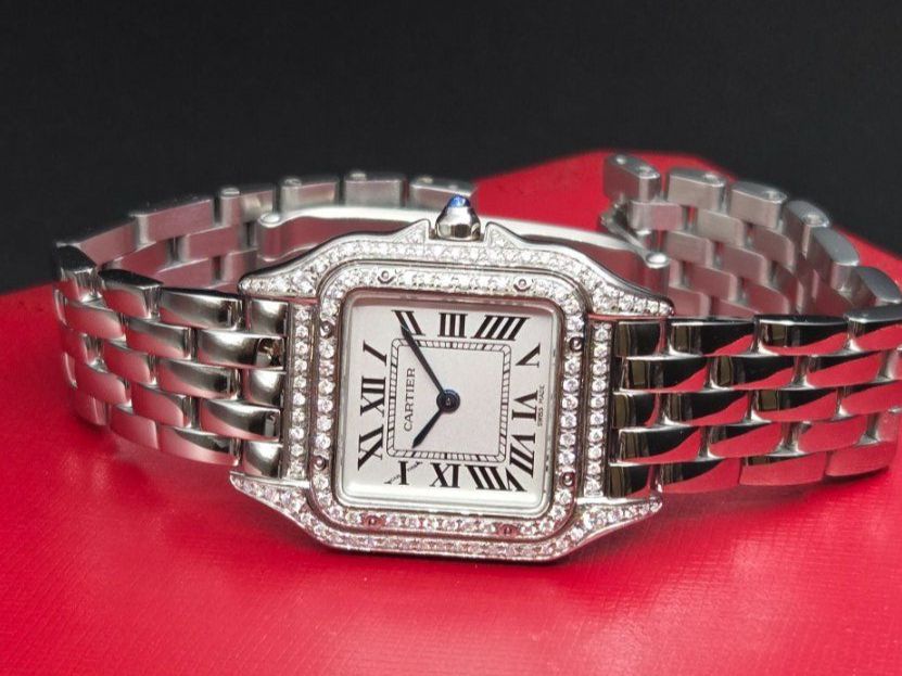 Cartier Uhren: Cartier – Neu und originalverpackt aus La Chaux-de-Fonds von curtitswisswatches 2
