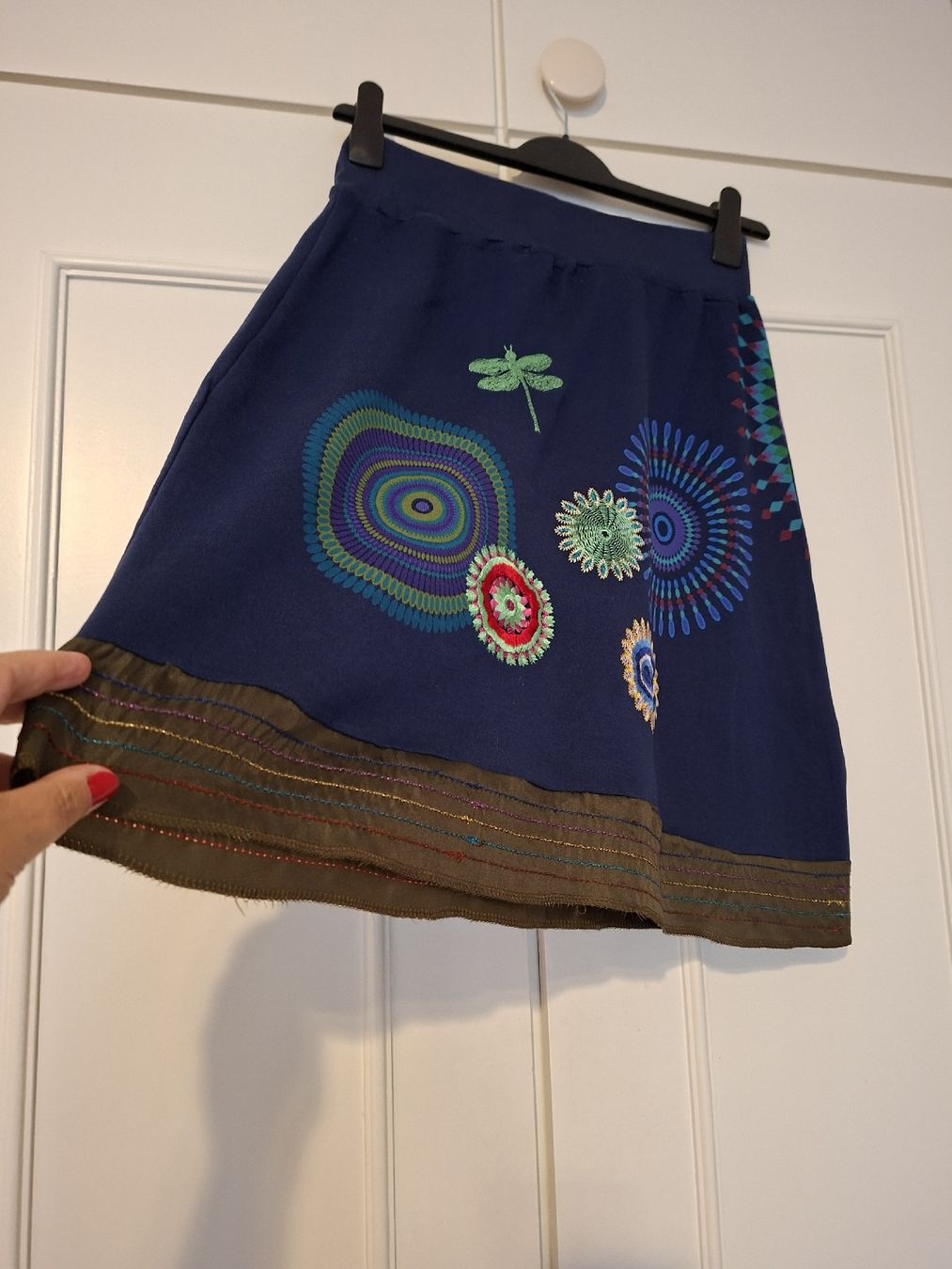 Desigual Jupes: Jupe Desigual brodée multicolore bohème – D'occasion à Lutry par Sim_Sta 4