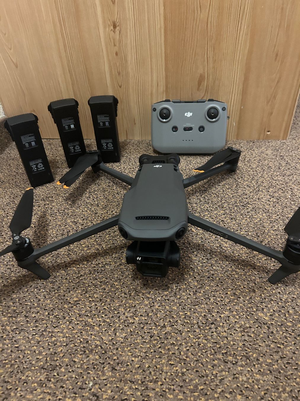 DJI Modellismo RC: Dji Mavic 3 mit fly more Combo - Top Zustand – Usato da Hinwil venduto da Dandi6 4