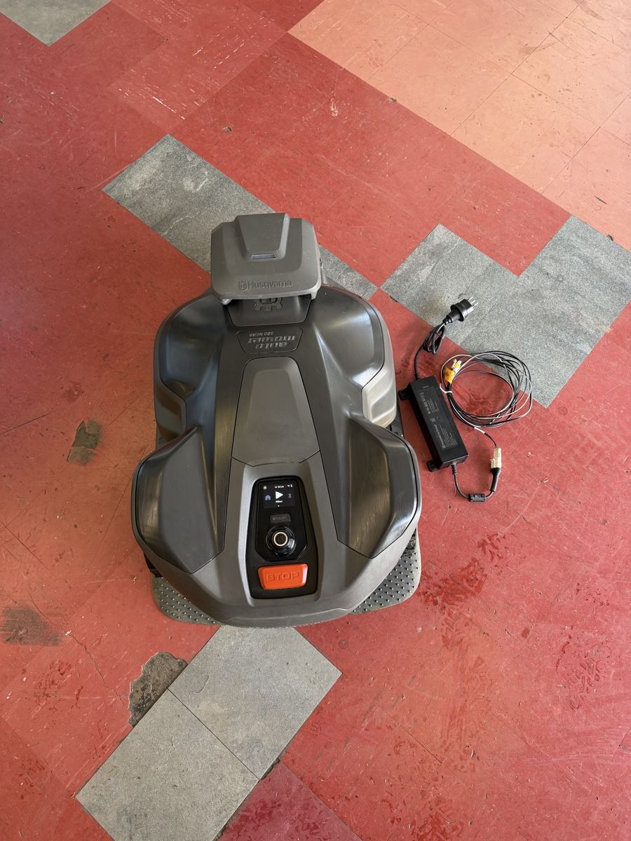 Husqvarna Rasenmäher: Husqvarna 320 NERA – Gebraucht aus Basel von GTS06 1