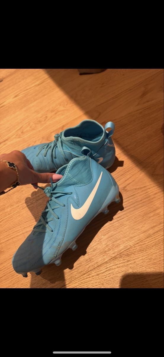 Nike Scarpe da uomo: Fussballschuhe – Usato da Reinach AG venduto da MineD