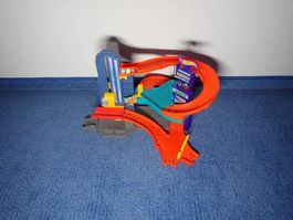 Hot Wheels Speedtropolis Playset Race 3