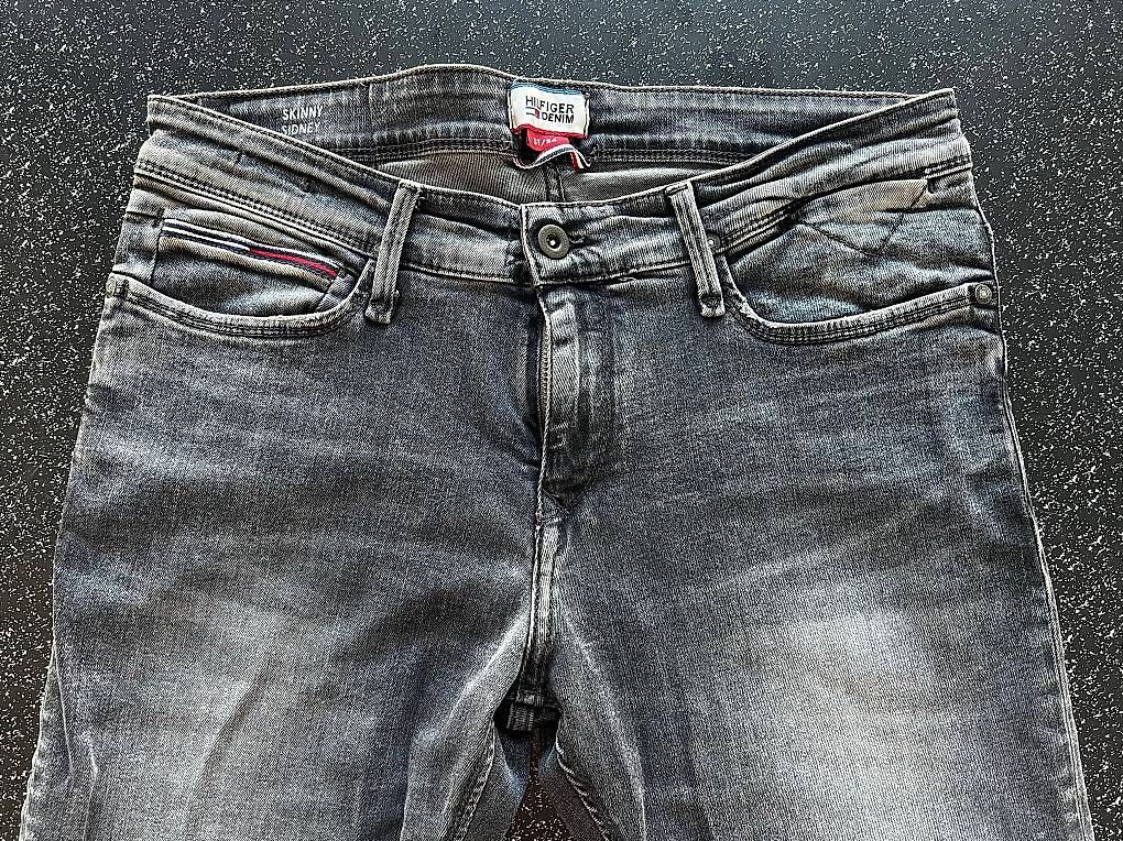 Jeans: Tommy Hilfiger Jeans Gr. 31/34  – Gebraucht aus Sarnen von Sejosa15