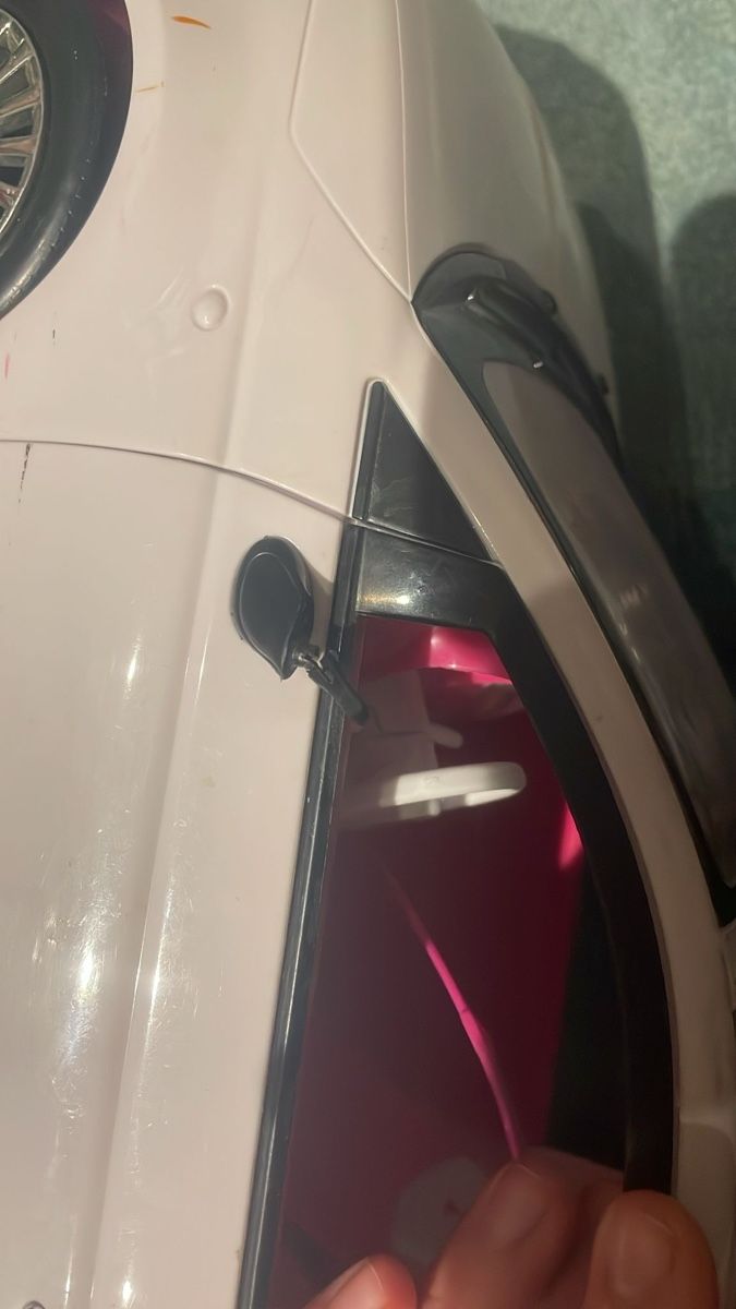 Giocattoli: Voiture Barbie Fiat – Usato da Vésenaz venduto da gau_v6pf 4