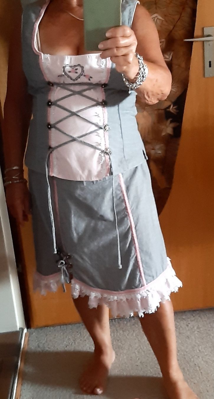Vestiti: LANDHAUS Dirndl  -  40/42 – Usato da Tagelswangen venduto da BrigittaC01 1