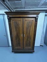 Alter Bauernschrank