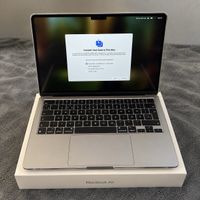 Apple MacBook Air 13 (2022) mit M2-Prozessor, 512 GB SSD