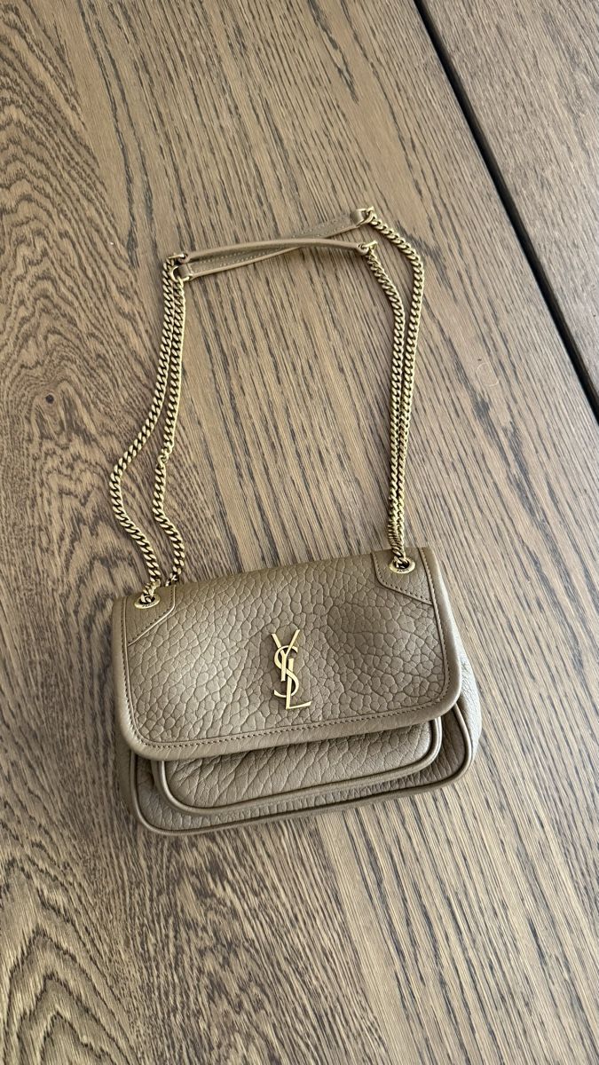 Saint Laurent Borse da donna: Saint Laurent mini niki neuf – Nuovo (secondo la descrizione) da Genève venduto da luc_5q8p