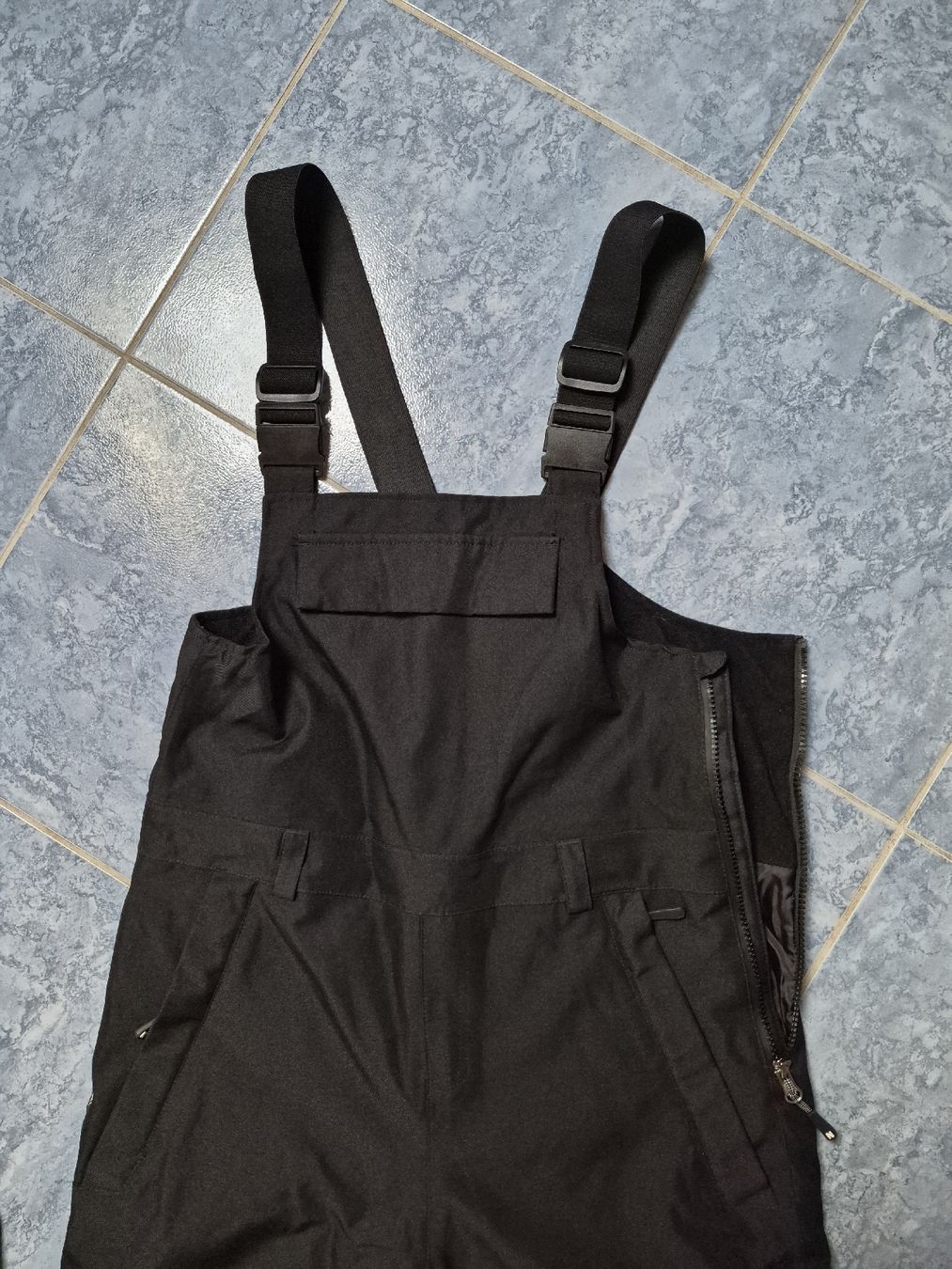 C&A Completi, tute sportive e funzionali: Skihose gr.158/164 – Usato da Oberbuchsiten venduto da selotius 6
