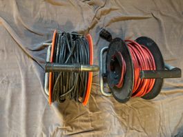 2 Kabelrollen mit Kabel rot und schwarz gebrauchter Zustand