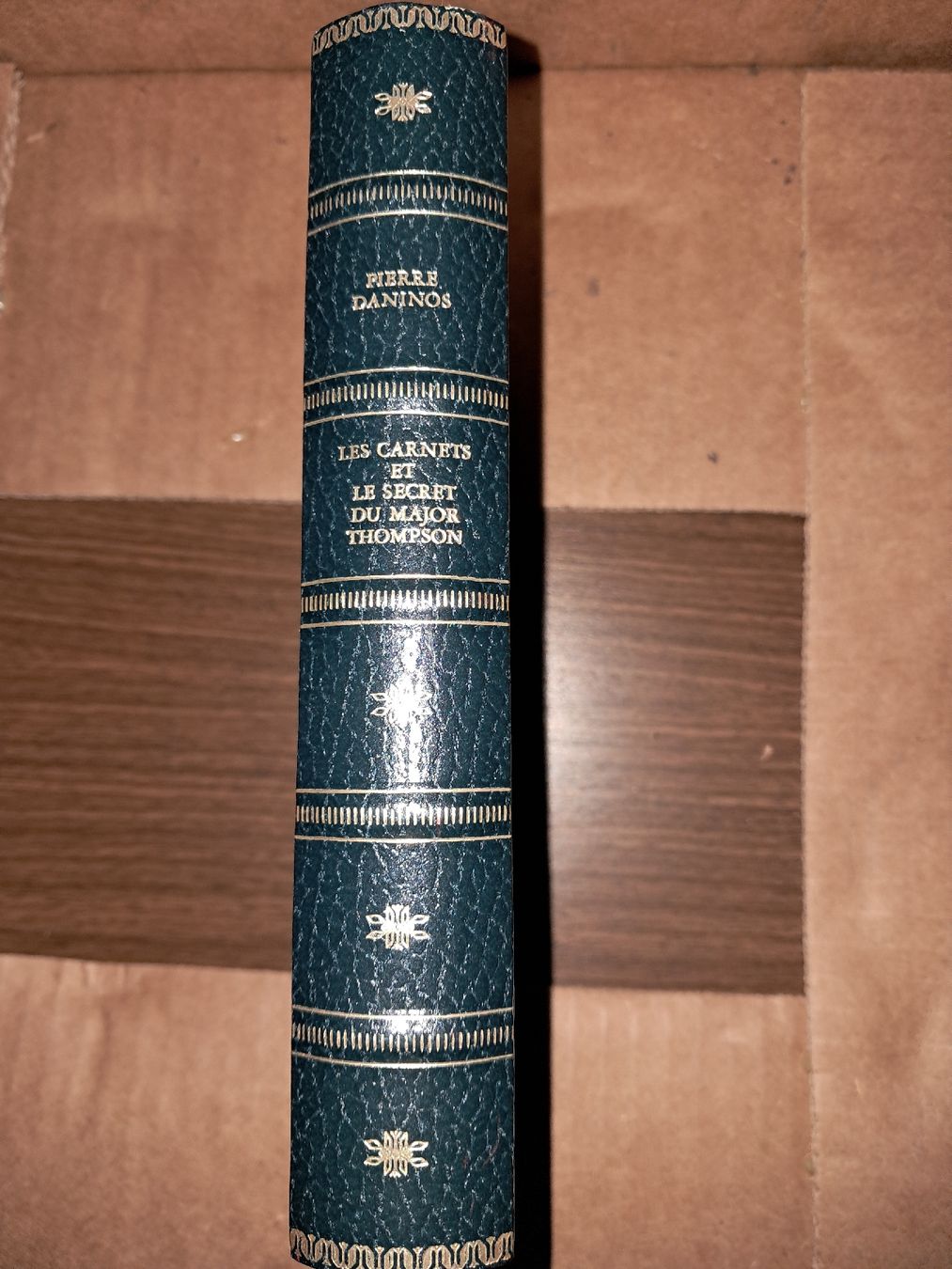 Libri: Livre les carnets du major Thompson – Usato da Le locle venduto da juliensaran