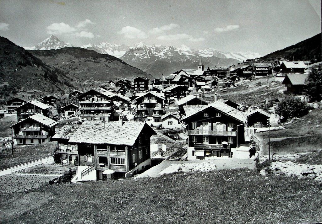 Cartoline postali: GRÄCHEN Bietschhorn und Berneralpen – Usato da Jona venduto da philajona