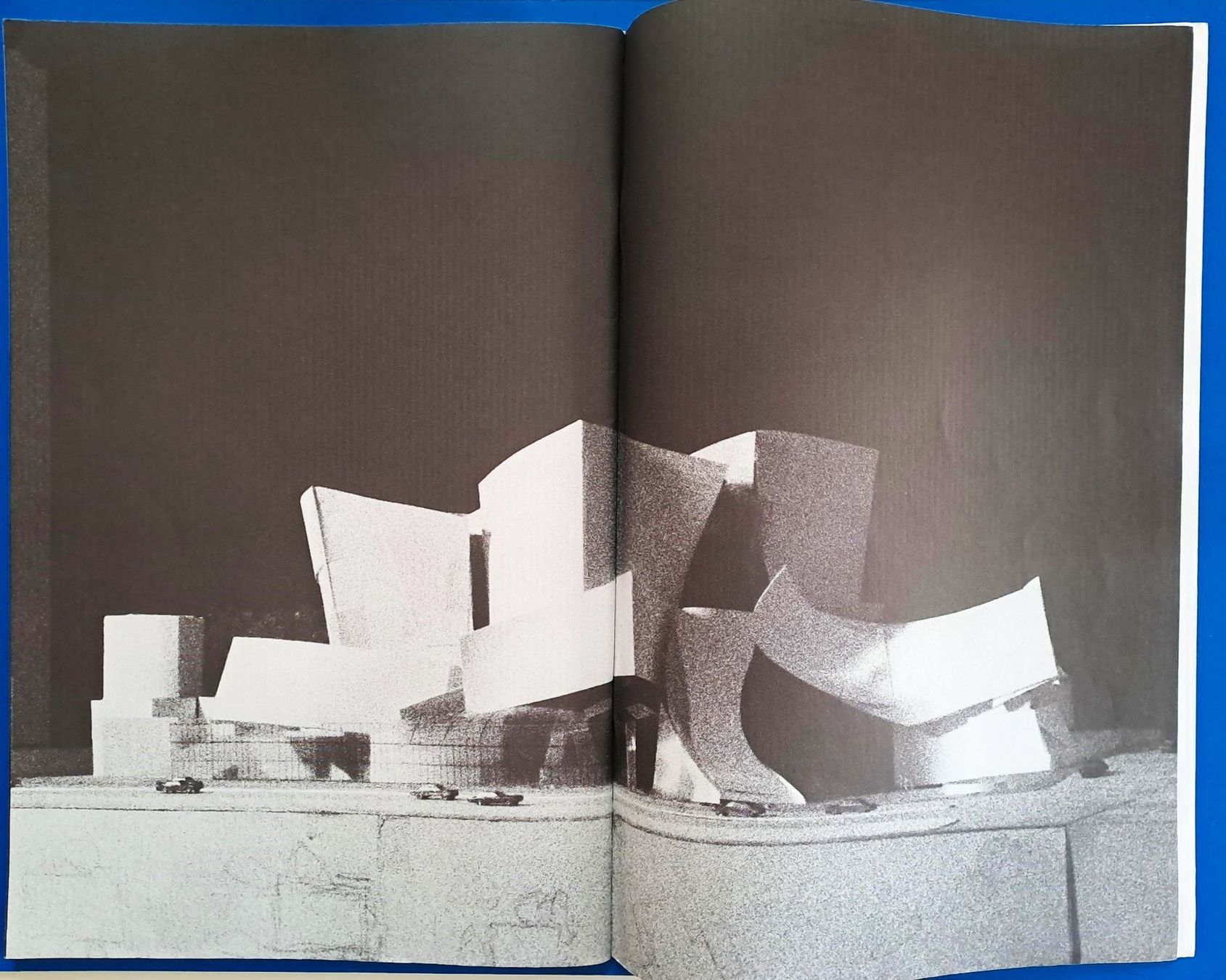 Bücher: Peter Eisenman & Frank Gehry. Biennale 91. SUMO-FORMAT! – Gebraucht aus Zürich von archiphil 8