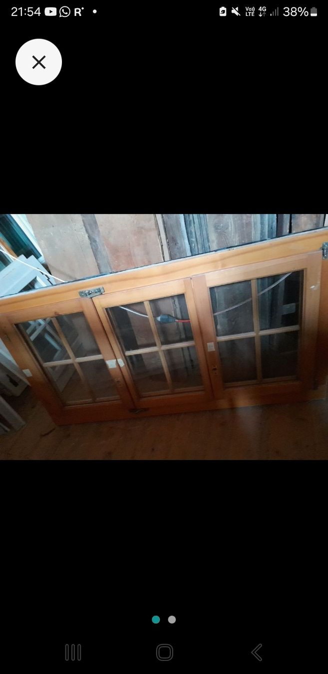 Fenêtres: Fenster – D'occasion à Marbach LU par san_8kt5