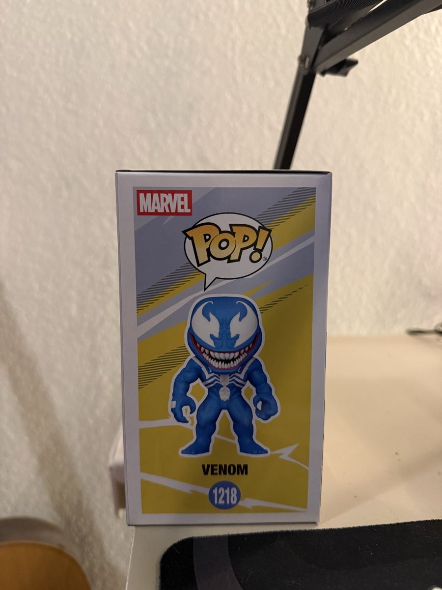 Funko Statuette: Funko Pop! Venom Marvel Rivals CHASE  – Nuovo e nell'imballaggio originale da Zürich venduto da gis_2m2x 3