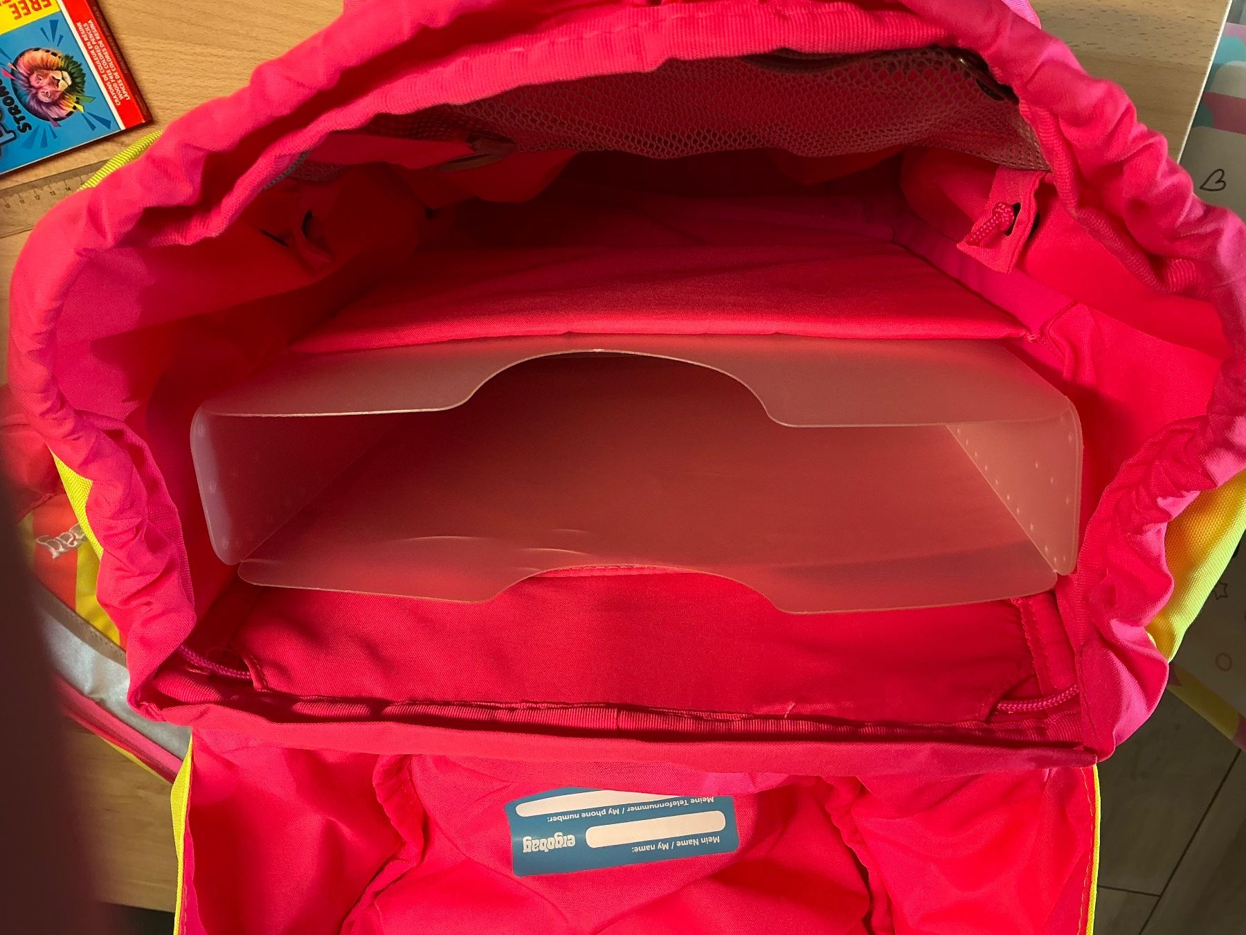 Ergobag Kindertaschen: Ergobag Pack Neo StrahleBär mit Turnsack und Schlamperetui – Gebraucht aus Sarmenstorf von Snail83 3