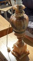 Lampe vintage en pierre d'albâtre orange, très chic!