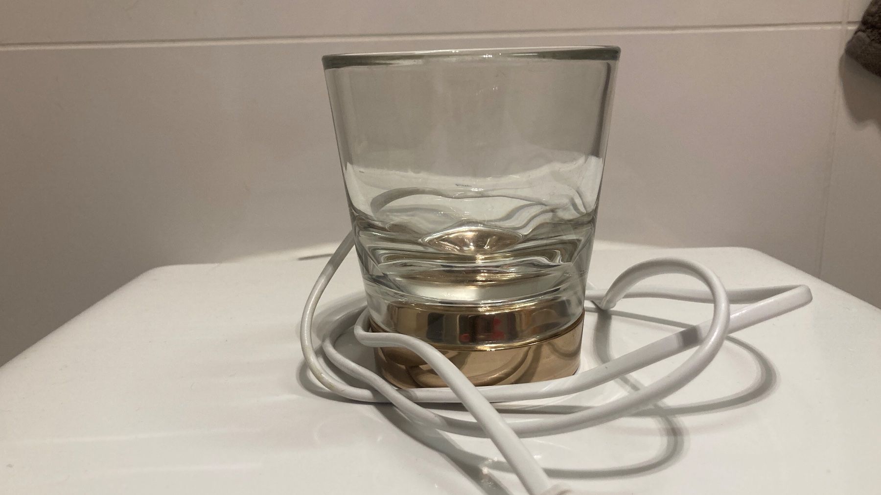 Philips Caricabatterie: Philips sonicare : verre + case de recharge – Usato da Pully venduto da jul_5sqm 1