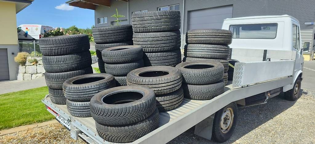 Completi: div. Reifen gratis anzugeben – Usato da Schongau venduto da Autosalon_Zogu