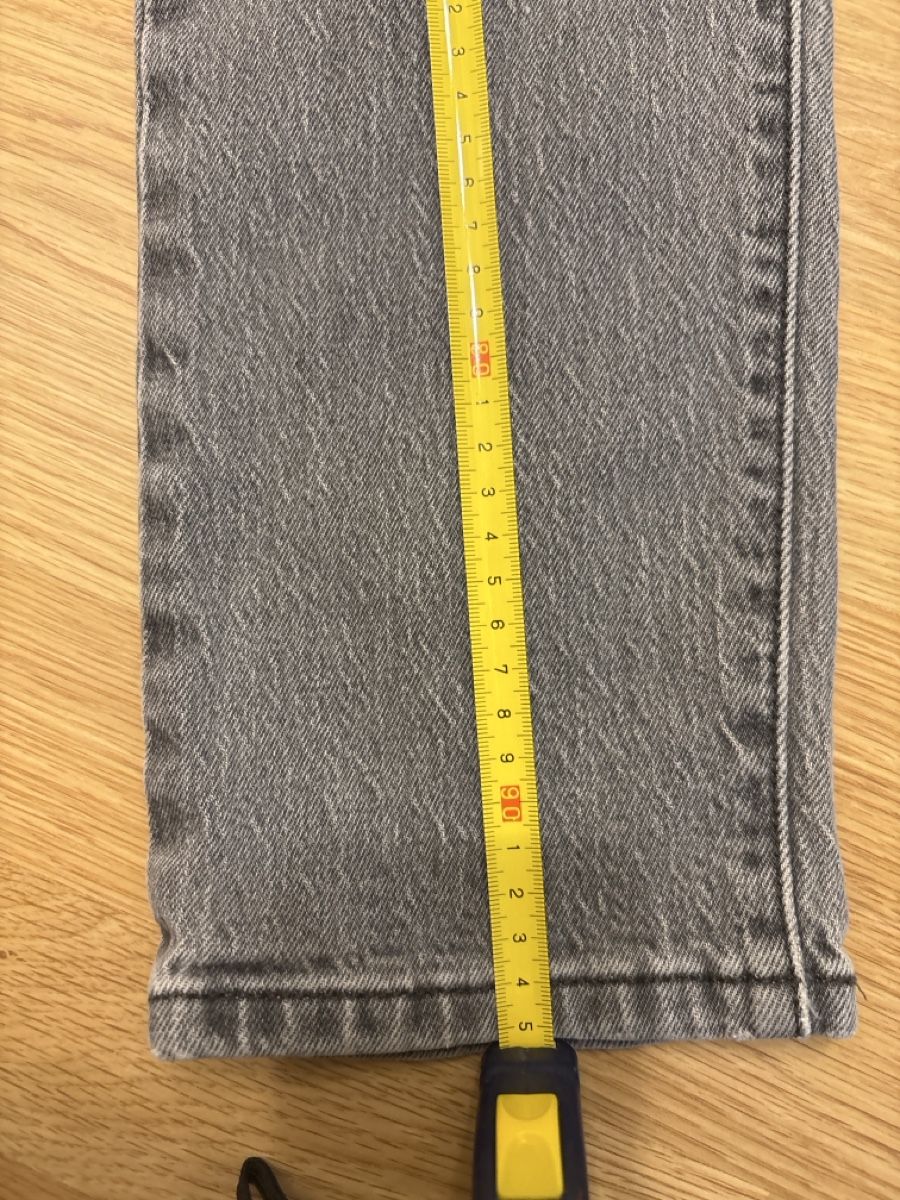 Levi's Jeans: Levi’s graue Hose – Nuovo (secondo la descrizione) da Schlieren venduto da dem_bcs5 4
