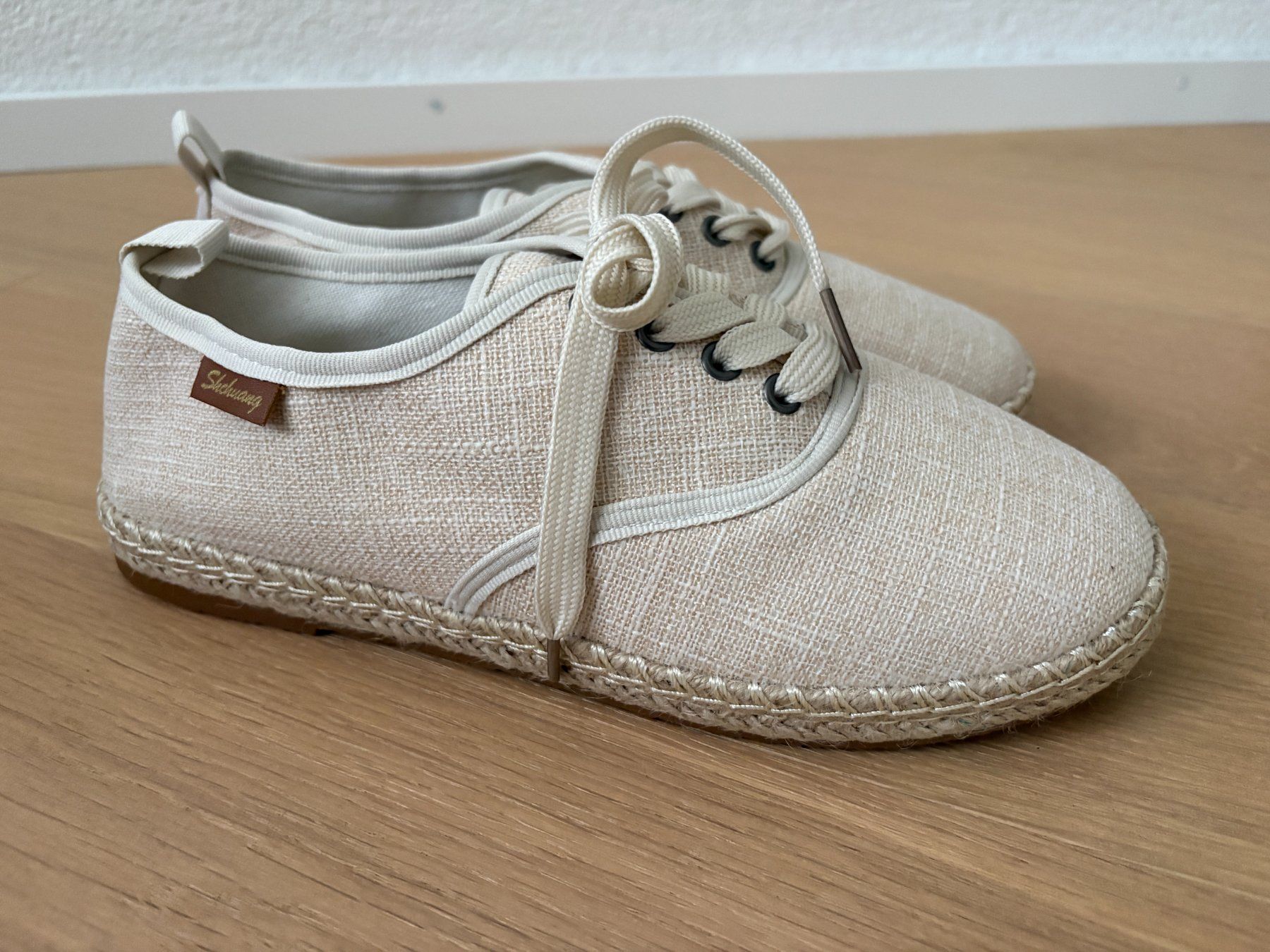 Scarpe da donna: NEU Damen Espadrilles / Sneaker Gr. 39 Beige – Nuovo (secondo la descrizione) da Steffisburg venduto da Octabrain 1