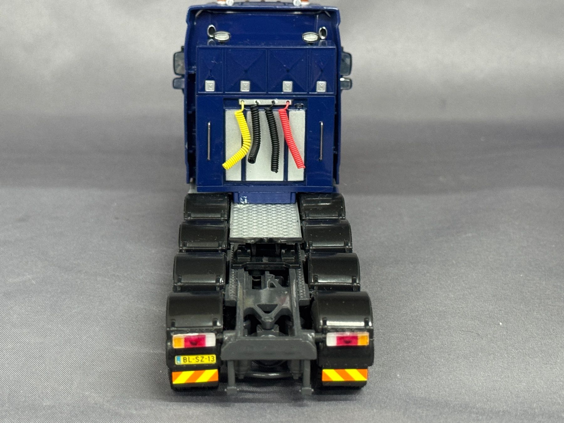 WSI Models Kit di modellismo & Modellini statici: WSI 1:50 Ocean Traders Tieflader LKW – Usato da Luzern venduto da aa43modelcars-Luzern 5