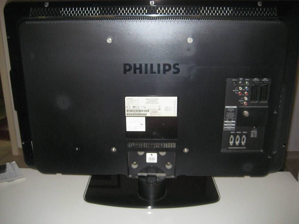 Televisori: Philips LCD, 82 cm, Tip-Top in Ordnung – Usato da Horgen venduto da pet_n5kr 1