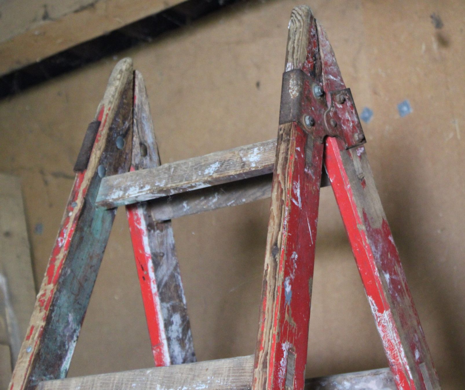 Scale: Holz-Leiter (CI) – Usato da Schaan venduto da antikes_und_kurioses 2