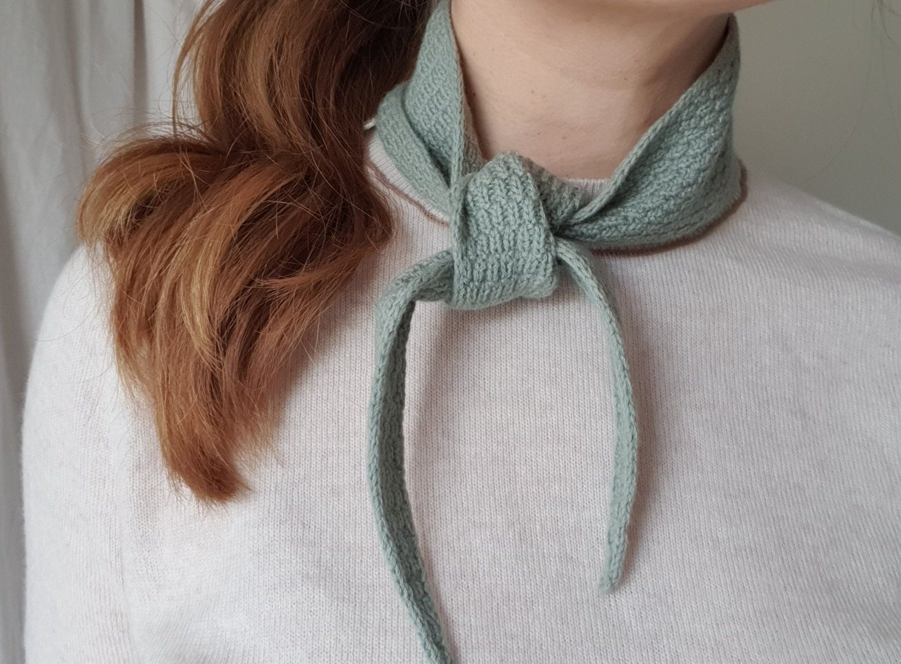 Foulard & Sciarpe: Mini scarf, Strickschal, Handgestrickt, Unikat, Geschenk – Nuovo e nell'imballaggio originale da Neunkirch venduto da Sandramay 6