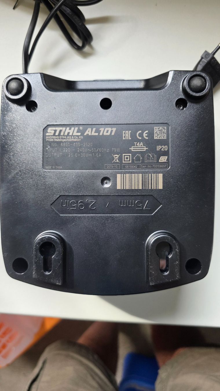 Stihl Caricatori & Batterie: Stihl AL101 Ladegerät – Nuovo (secondo la descrizione) da Rothenburg venduto da kam_9plv 1