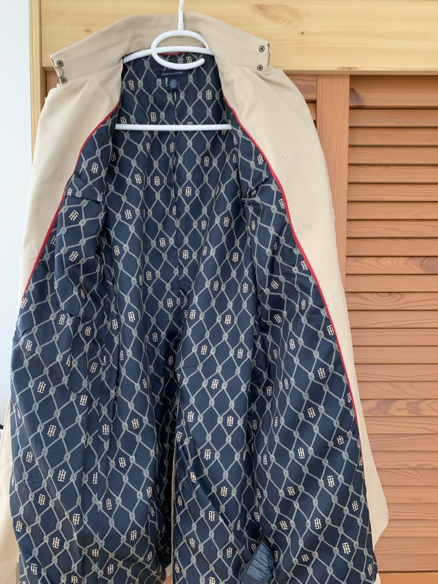 Tommy Hilfiger Cappotti: Damen Trenchcoat Tommy Hilfiger – Usato da schänis venduto da Pattifra 2